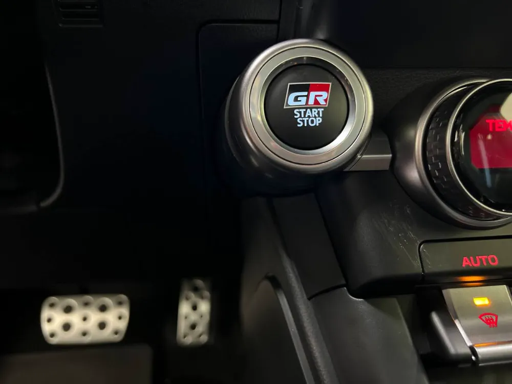 2022 Toyota 86 Premium Interior in Track Red 25